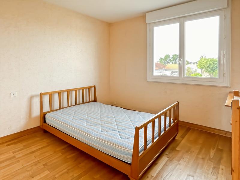 Maison - 175 m² - 10 pièces