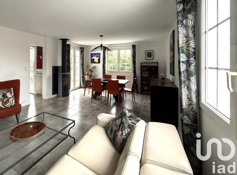 Maison - 170 m² - 9 pièces