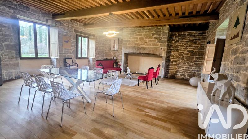 Maison - 195 m² - 4 pièces