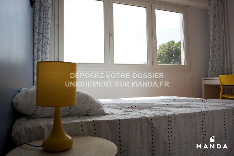 Chambre - 11 m² - 6 pièces