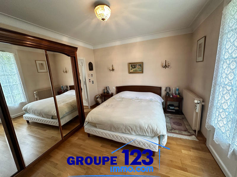 Maison - 198 m² - 5 pièces