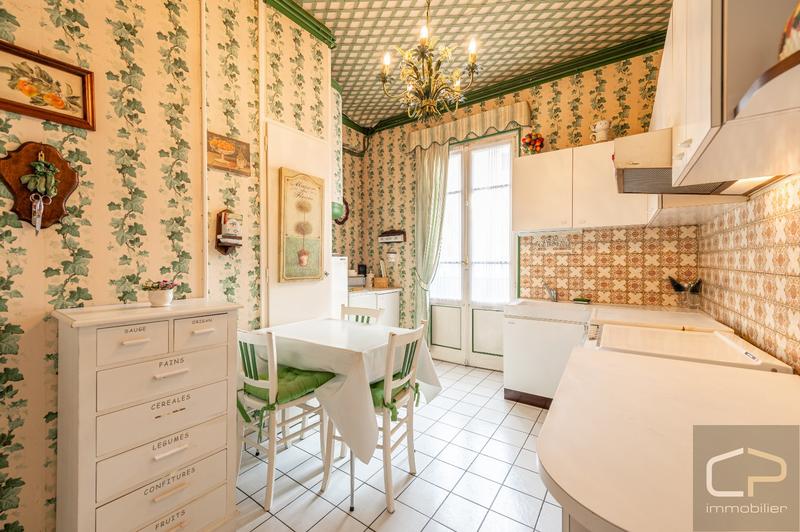 Appartement bourgeois - 91 m² - 4 pièces