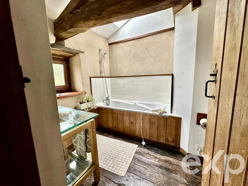 Maison traditionnelle - 124 m² - 5 pièces