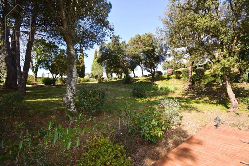 Villa - 248 m² - 7 pièces