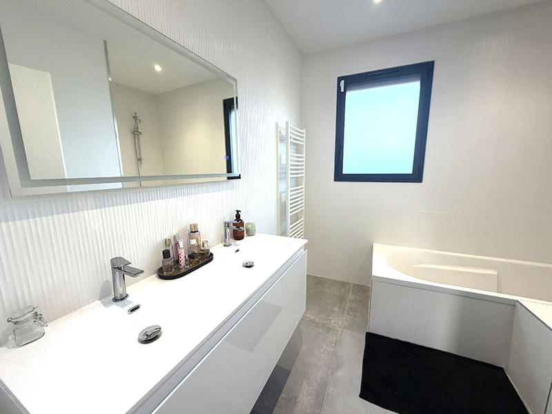 Maison - 125 m² - 5 pièces