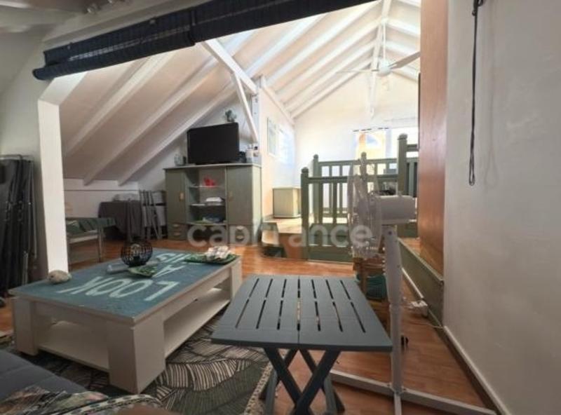 Appartement ancien - 96 m² - 3 pièces