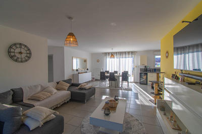 Maison - 92 m² - 5 pièces