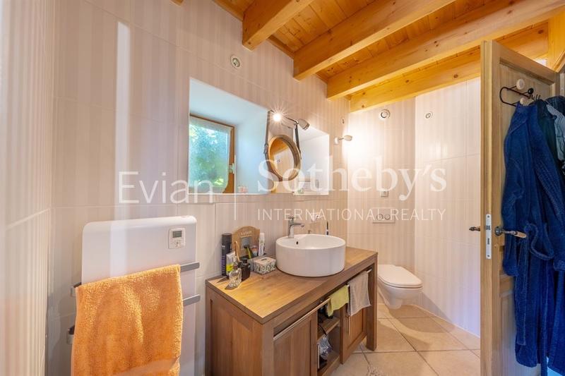 Maison - 261 m² - 13 pièces