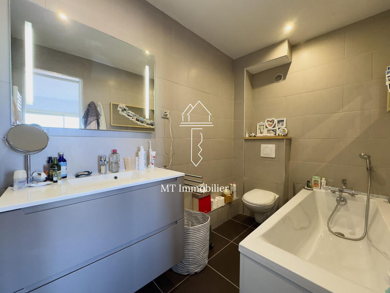 Appartement - 83 m² - 4 pièces