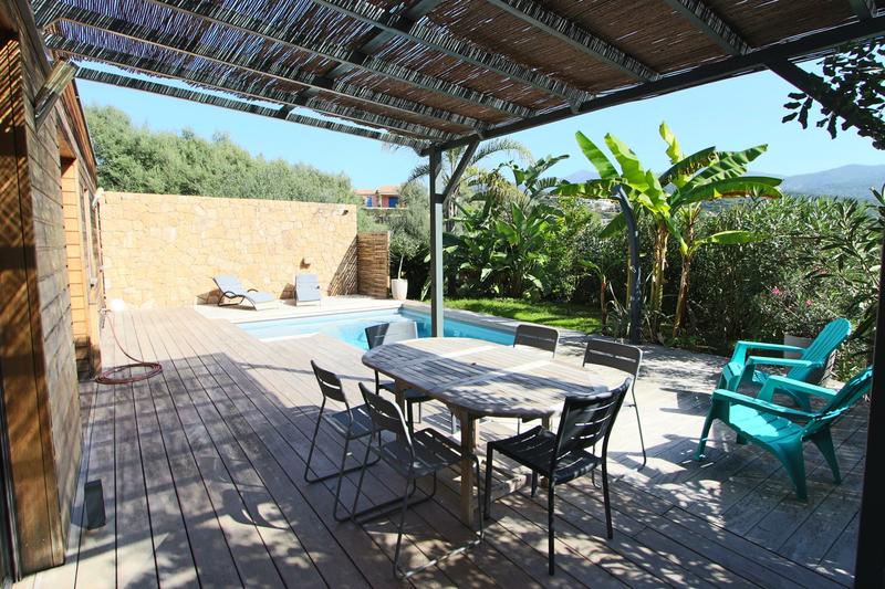 Maison - 104 m² - 4 pièces