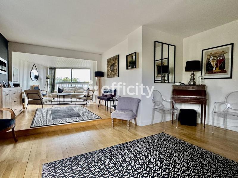 Appartement - 125 m² - 5 pièces