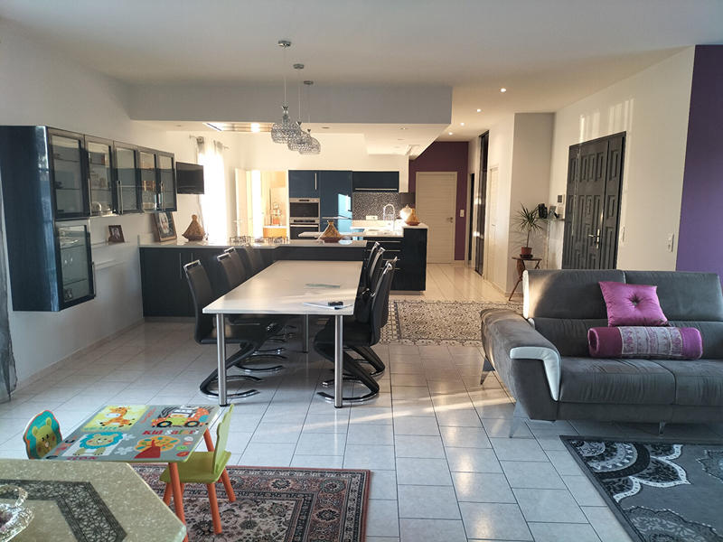 Maison - 144 m² - 6 pièces