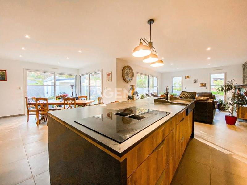 Maison - 165 m² - 6 pièces