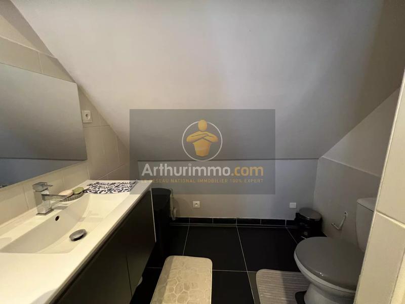 Maison - 225 m² - 12 pièces