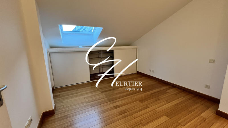 Duplex - 92 m² - 4 pièces