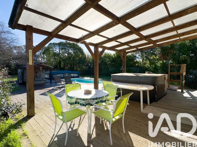 Maison - 140 m² - 4 pièces