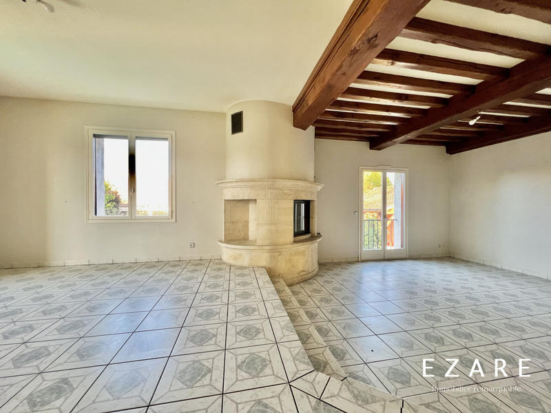 Maison - 180 m² - 7 pièces