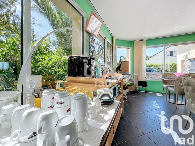 Maison - 280 m² - 8 pièces