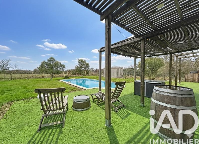 Maison - 208 m² - 5 pièces