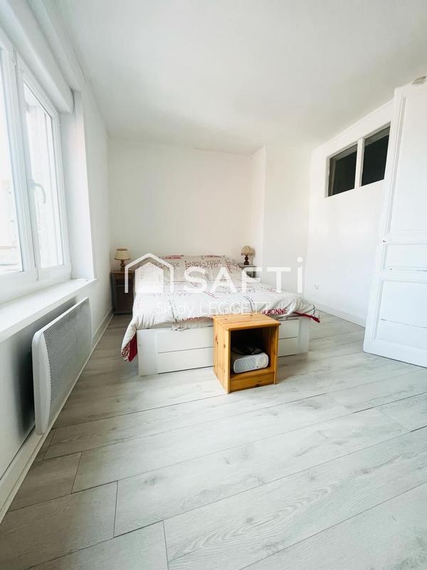 Maison - 201 m² - 7 pièces