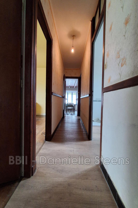 Maison - 216 m² - 10 pièces