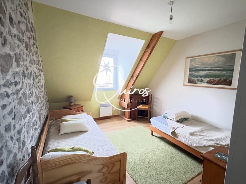 Maison - 209 m² - 12 pièces