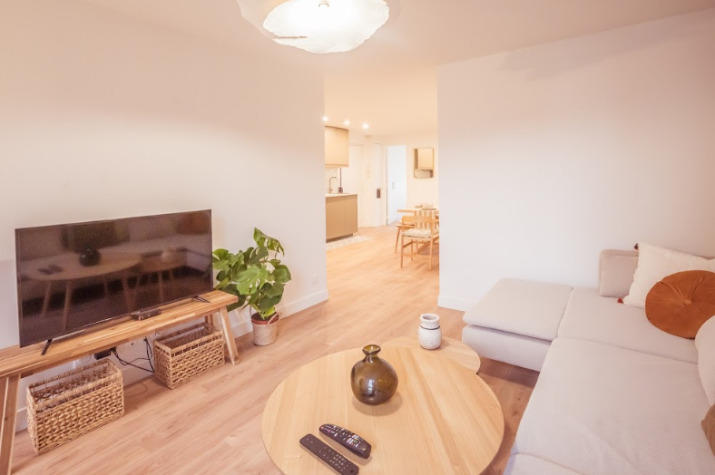 Appartement - 92 m² - 6 pièces