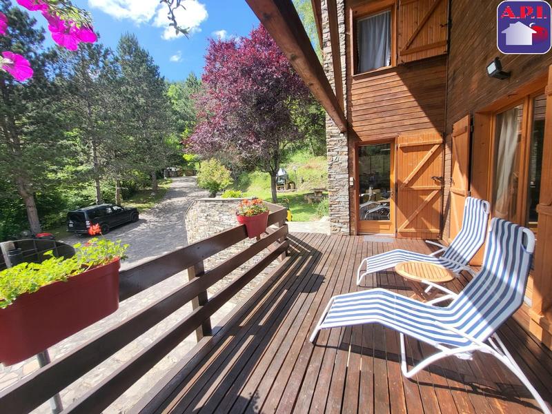 Châlet - 155 m² - 6 pièces