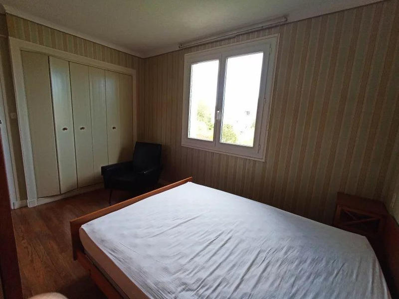 Maison - 93 m² - 5 pièces