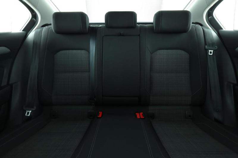 Volkswagen Passat 1.6 Tdi Business Dsg7 120 ch