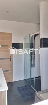 Maison - 96 m² - 5 pièces