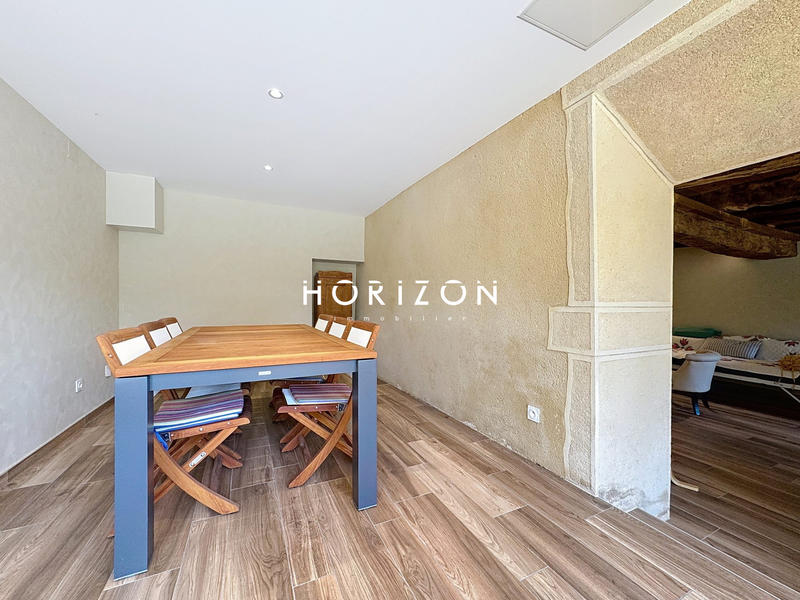 Maison ancienne - 167 m² - 8 pièces