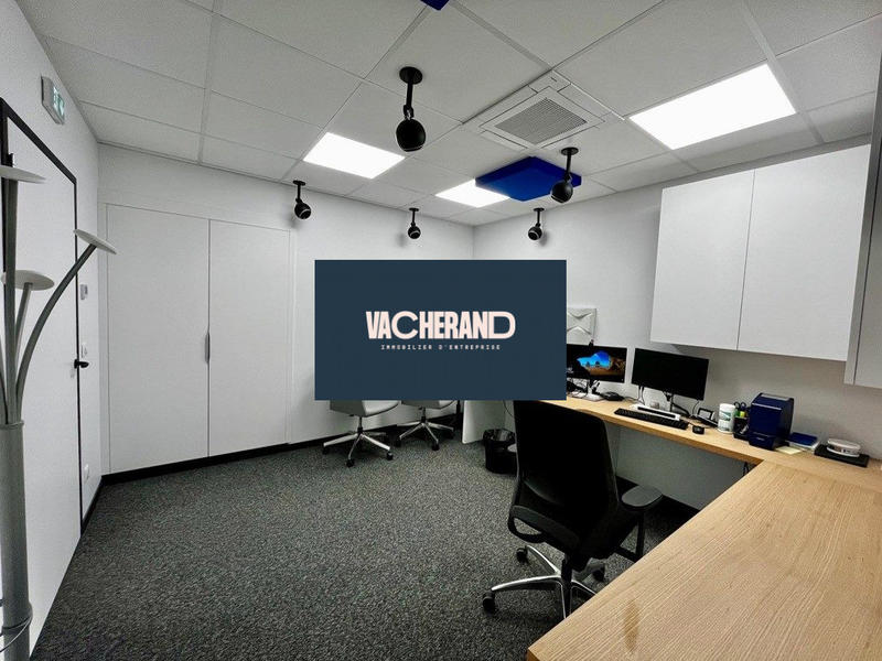 Local commercial - 143 m²