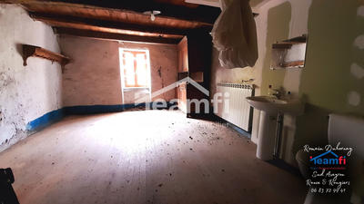 Maison - 110 m² - 10 pièces