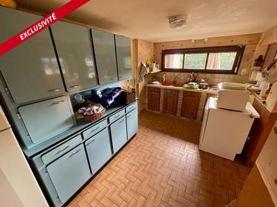 Maison traditionnelle - 130 m² - 7 pièces