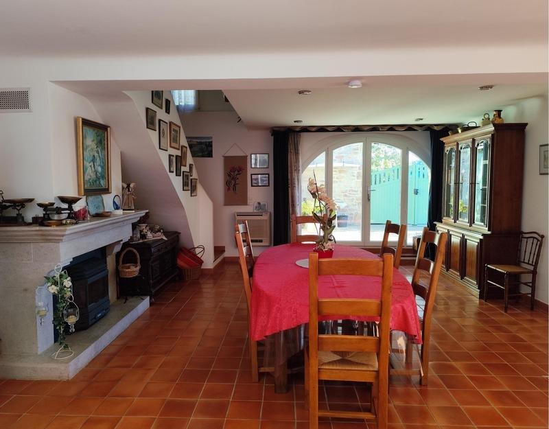 Maison - 183 m² - 8 pièces