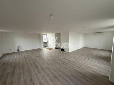 Appartement - 135 m² - 6 pièces