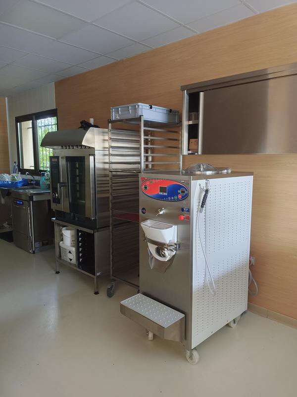 Fonds de commerce - Magasins - 100 m²