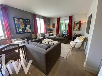 Maison - 200 m² - 5 pièces