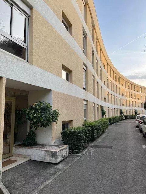 Appartement - 76 m² - 4 pièces