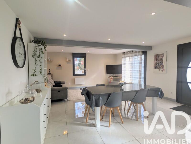 Maison - 90 m² - 4 pièces