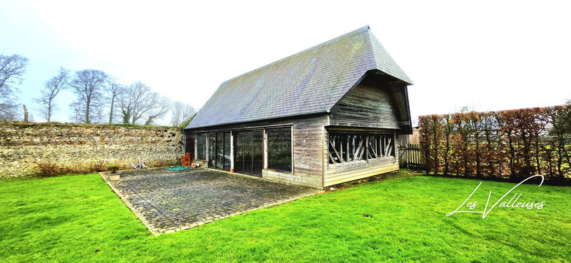 Maison - 300 m² - 8 pièces