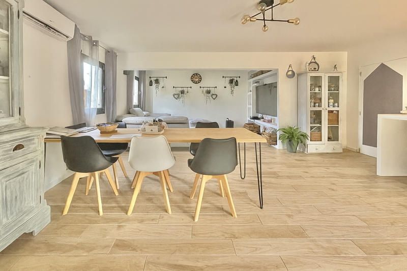 Maison - 95 m² - 4 pièces