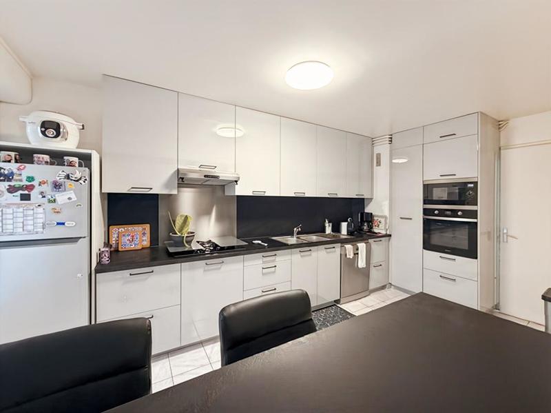 Appartement - 85 m² - 4 pièces