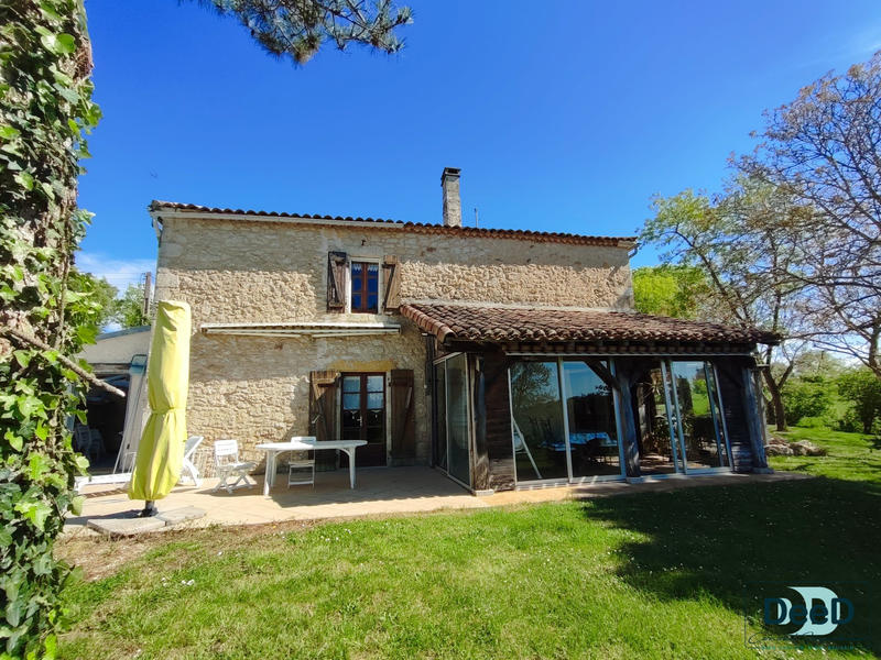 Maison - 170 m² - 6 pièces