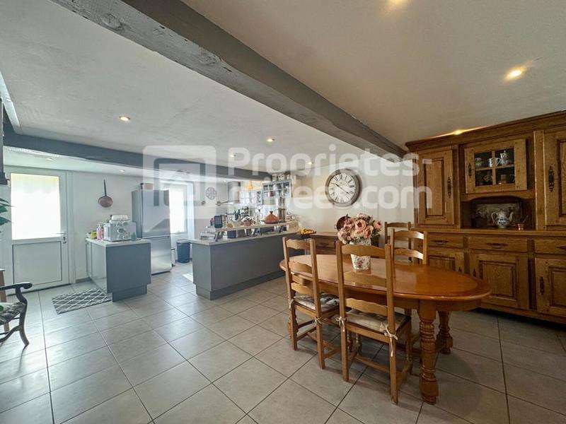 Maison - 149 m² - 7 pièces