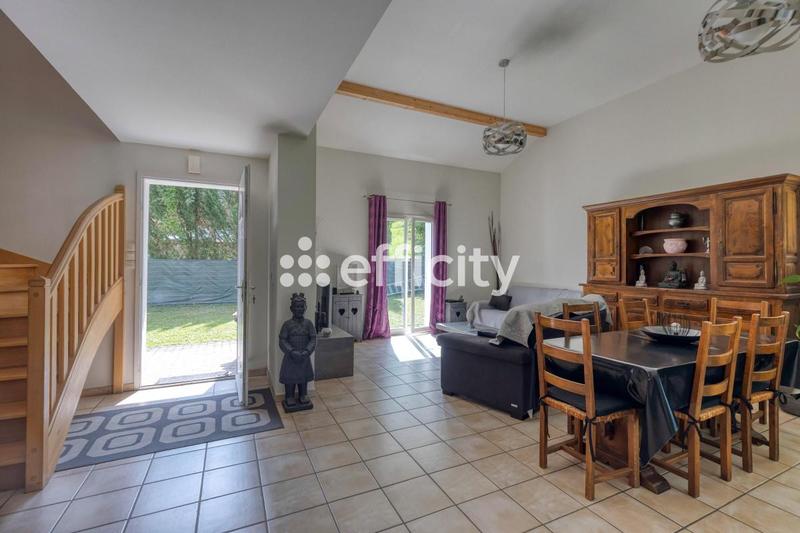 Maison - 141 m² - 6 pièces