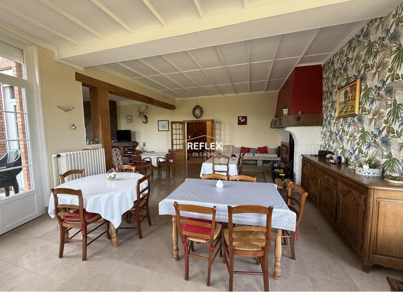 Propriété - 310 m² - 30 pièces