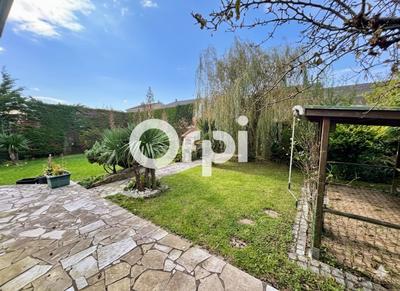 Maison - 169 m² - 7 pièces