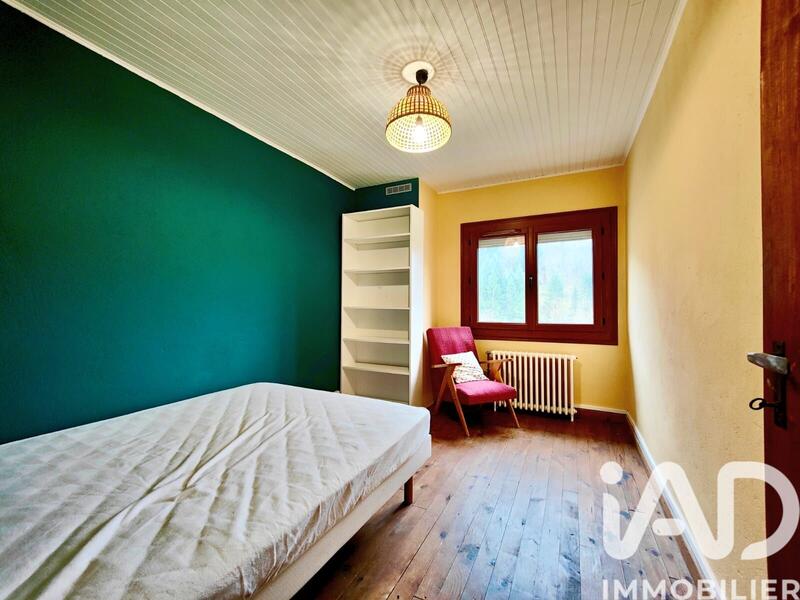 Maison - 231 m² - 11 pièces